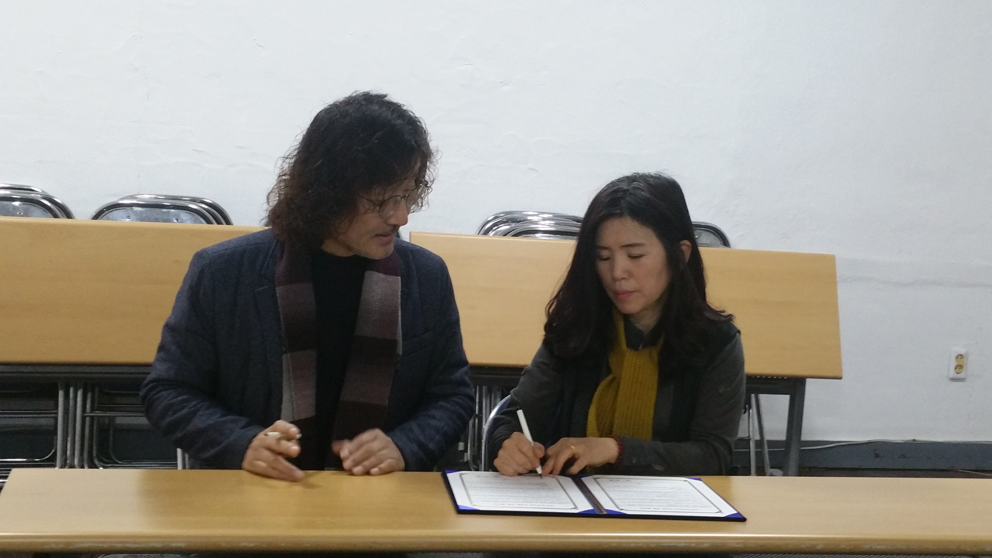 �̹��� 5:��� �����Ƶ����Ϳ���ȸ�� �������� ü��