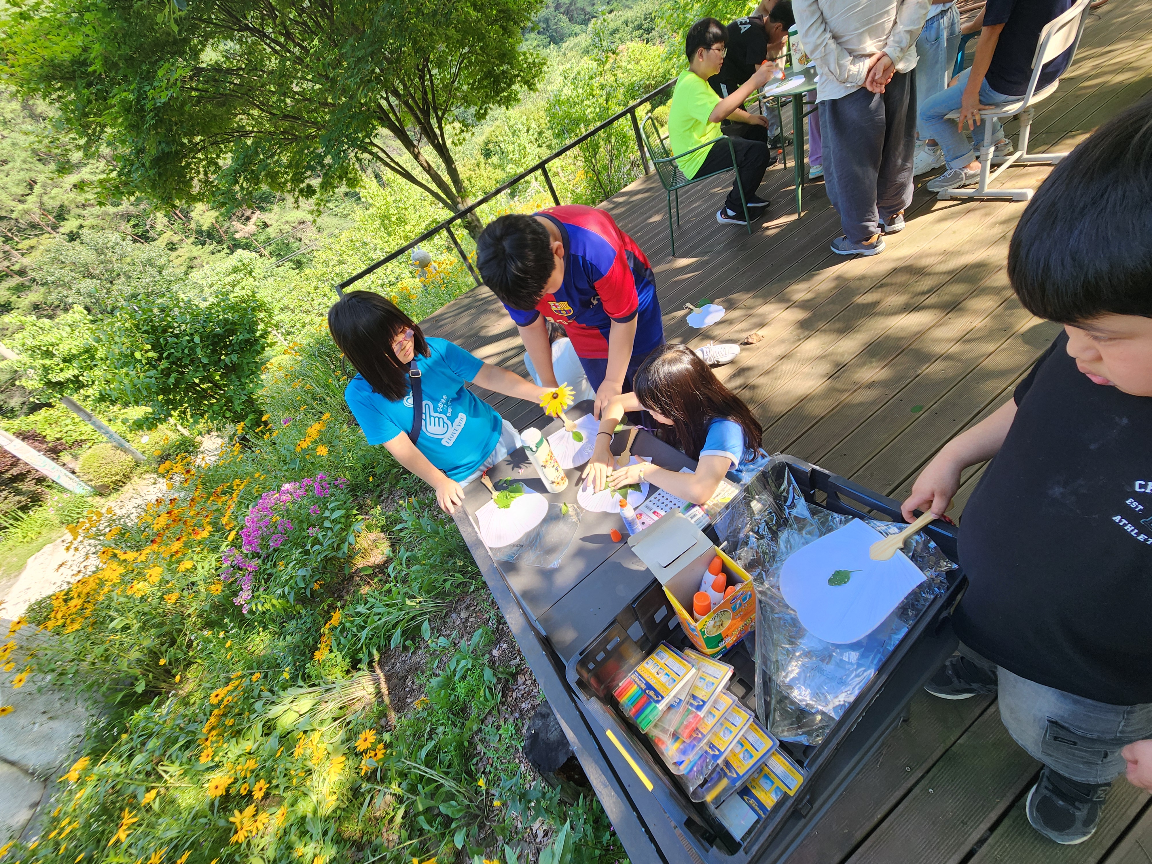 �̹��� 1:������ ��ä������