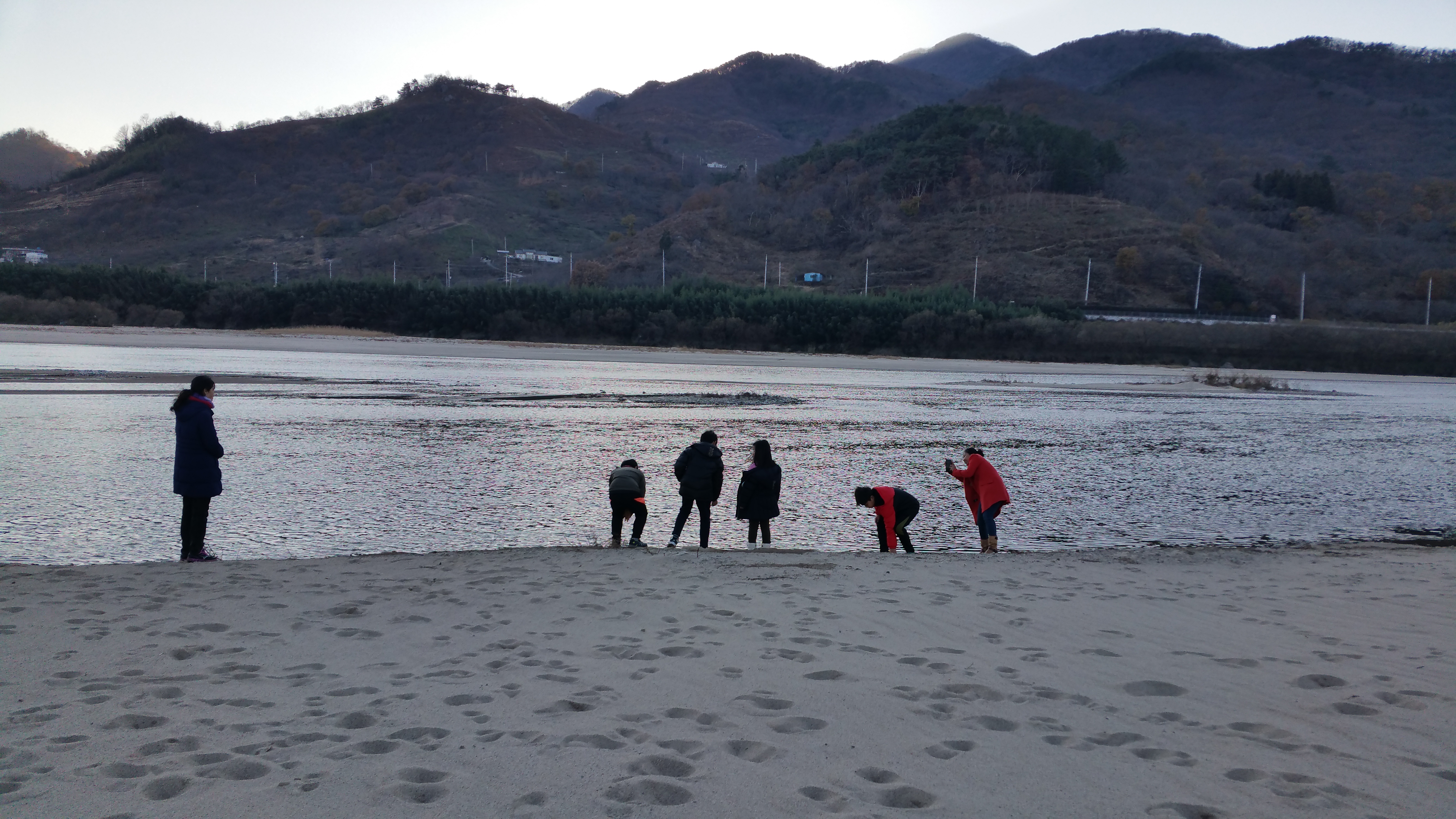 �̹��� 7:12.10 �������Ϸ� Ž��