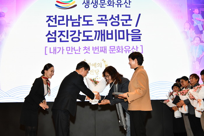 �̹��� 2:� ��������, ��ȭ�� ���翡 �Լ�<2023. 12. 15(�������)>